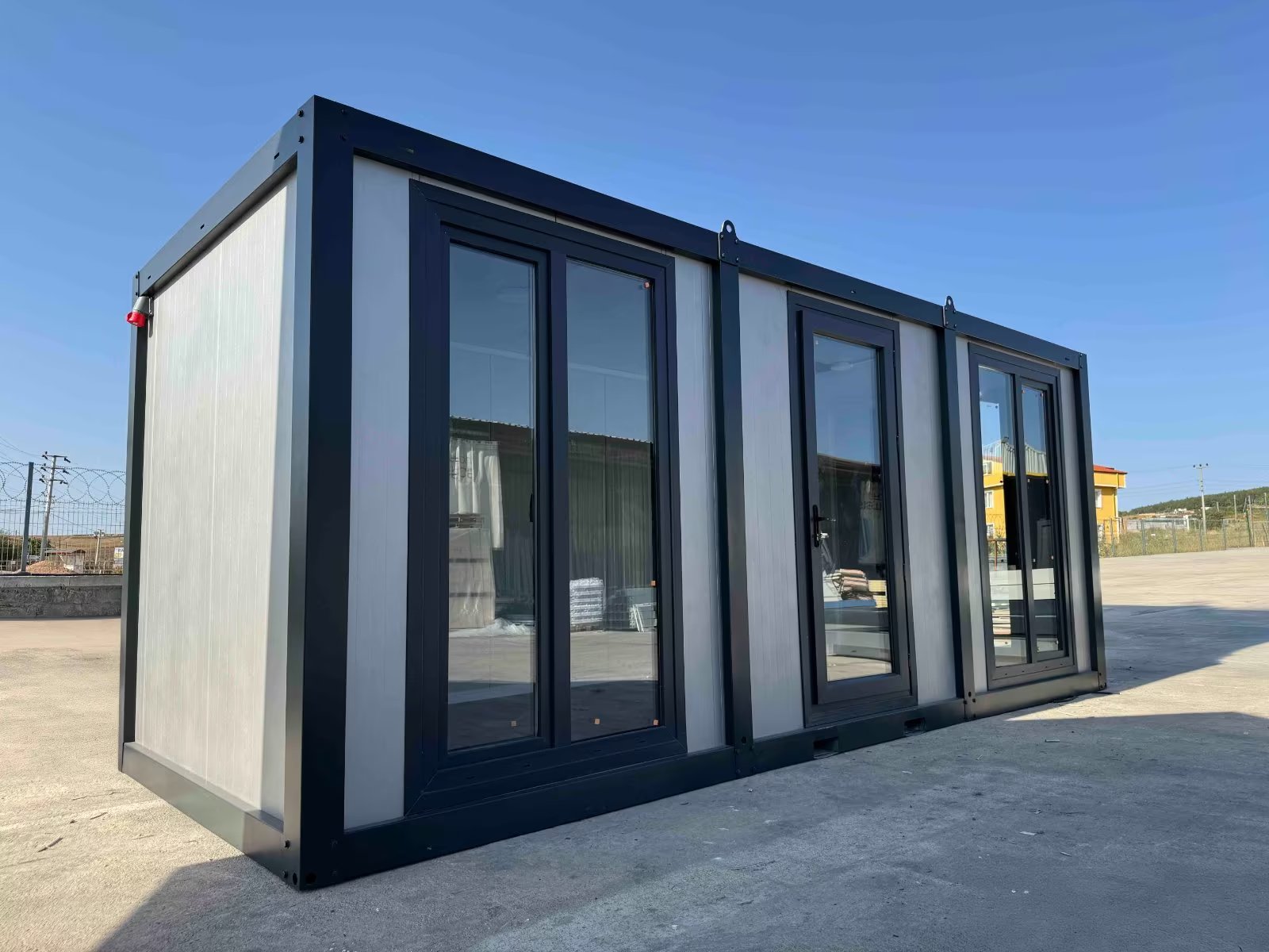 Escritório Modular Equipado e Isolado de 14 m²