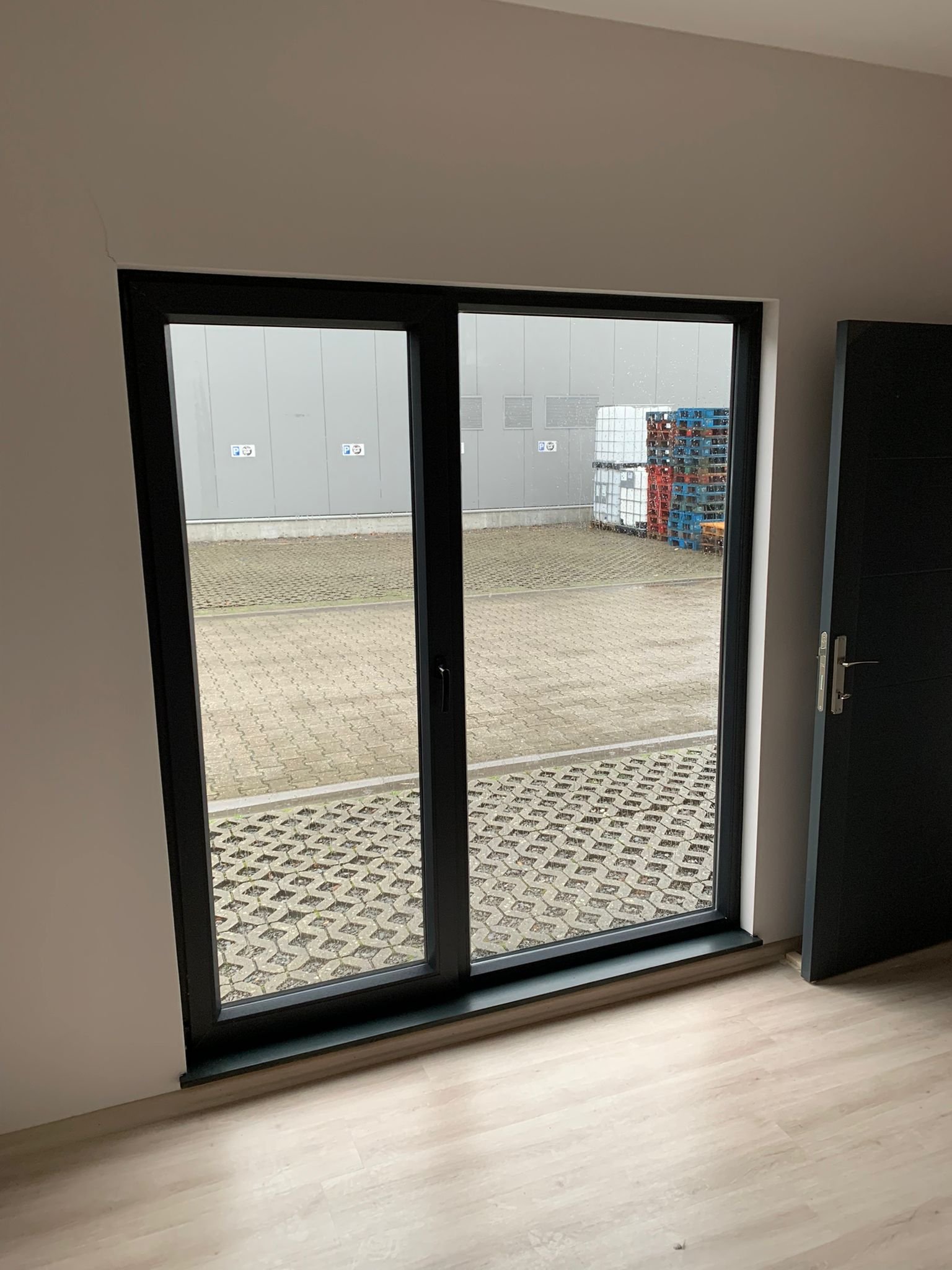 Unidade Residencial Modular 30 m² – Revestimento em Madeira